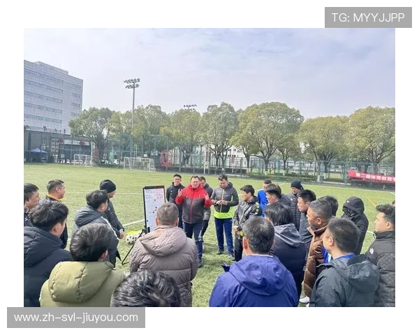 足球训练中的团队战术模拟与实战演练